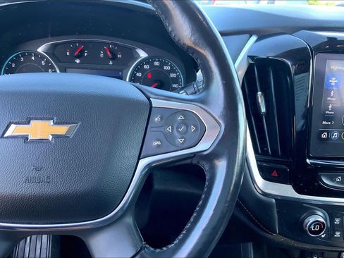 Used 2021 Chevrolet Traverse LT FWD image 24