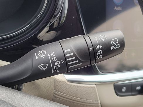 Used 2021 Buick Encore GX Preferred w/ Cold Weather Comfort Package FWD image 19