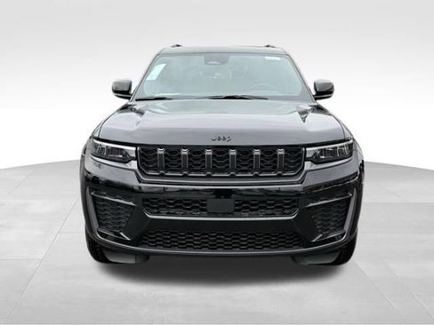 New 2026 Jeep Grand Cherokee L Laredo image 2