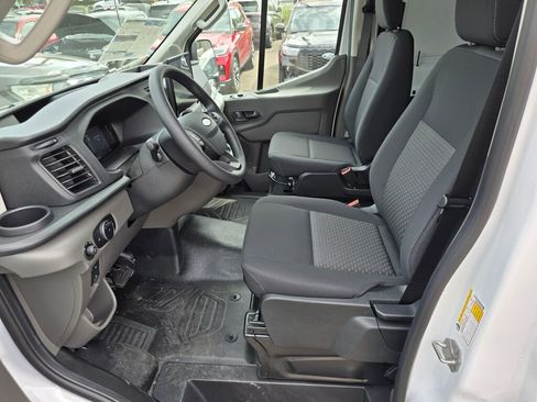 New 2026 Ford Transit 250 148 Medium Roof RWD image 16