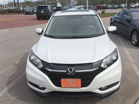 Used 2016 Honda HR-V EX image 1