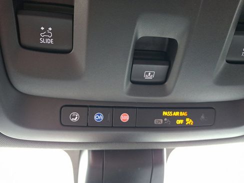Used 2021 GMC Yukon AT4 w/ Rear Media and Nav Package AWD/4WD image 33