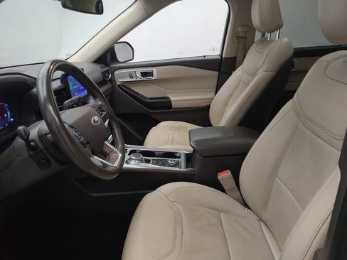 Used 2020 Ford Explorer Platinum AWD/4WD image 17