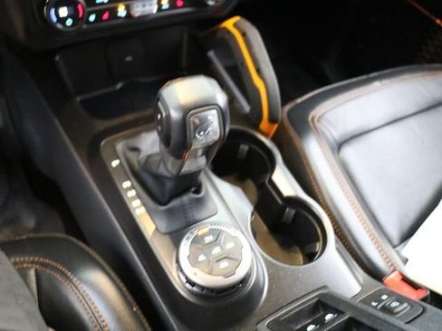 Used 2021 Ford Bronco Badlands AWD/4WD image 24