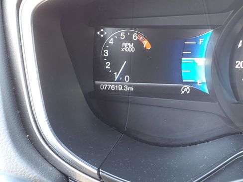 Used 2020 Ford Fusion SE image 28