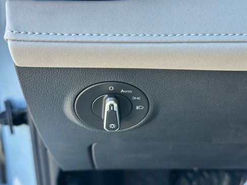 New 2026 Volkswagen Taos SE AWD/4WD image 26