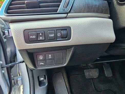 Used 2019 Honda Accord Touring image 15