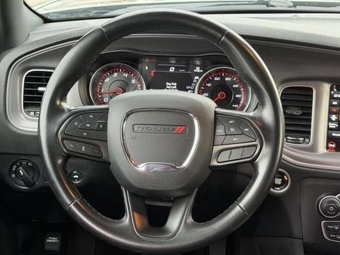 Used 2023 Dodge Charger SXT RWD image 12