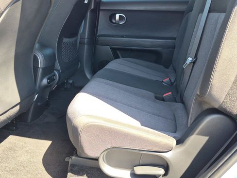 Used 2024 Hyundai Ioniq 5 SE RWD image 16