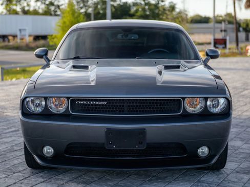 Used 2012 Dodge Challenger SXT Plus RWD image 5