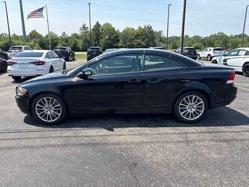Used 2009 Volvo C70 T5 FWD image 4