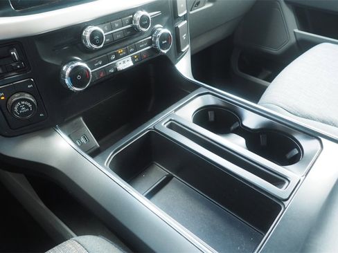 Used 2022 Ford F150 XLT w/ Equipment Group 302A High image 11