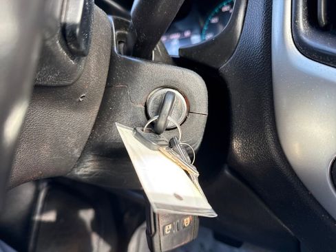 Used 2022 Chevrolet Colorado LT w/ Fleet Safety Package image 29