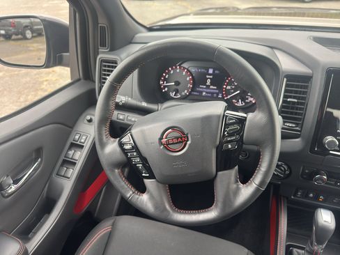 Used 2023 Nissan Frontier PRO-4X w/ Pro Convenience Package AWD/4WD image 13