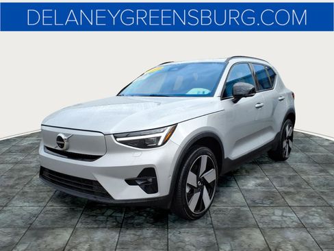 Used 2023 Volvo XC40 Recharge Ultimate image 7