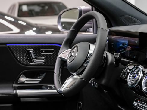 Used 2026 Mercedes-Benz GLA 250 image 18