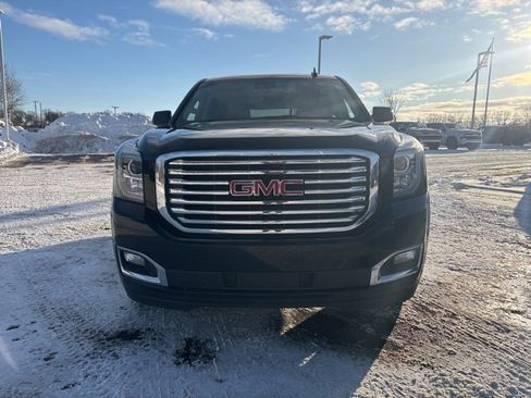Used 2019 GMC Yukon SLT w/ Premium Edition image 8