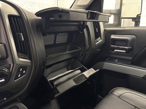 Used 2017 Chevrolet Silverado 2500 LTZ w/ Duramax Plus Package image 19