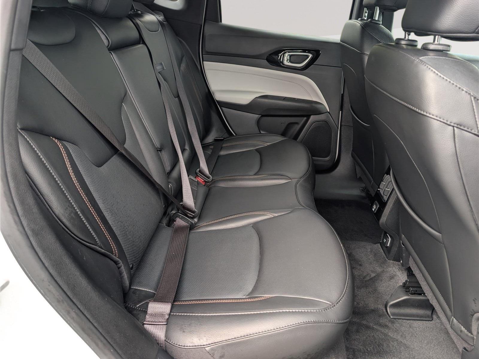 Used 2023 Jeep Compass Limited AWD/4WD image 12