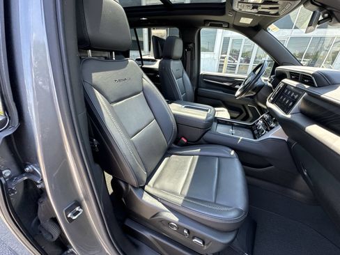 Used 2021 GMC Yukon Denali AWD/4WD image 29