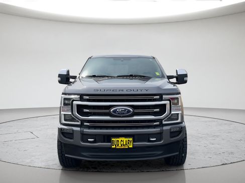 Used 2022 Ford F350 Platinum w/ FX4 Off-Road Package AWD/4WD image 2