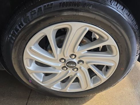 Used 2023 Lincoln Corsair AWD image 33