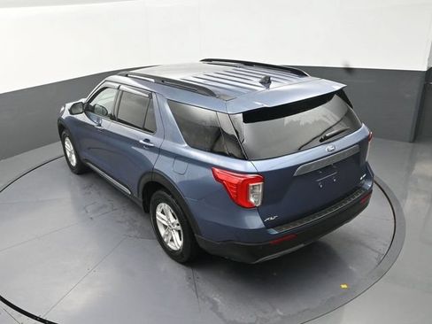 Used 2021 Ford Explorer XLT w/ Equipment Group 202A AWD/4WD image 27