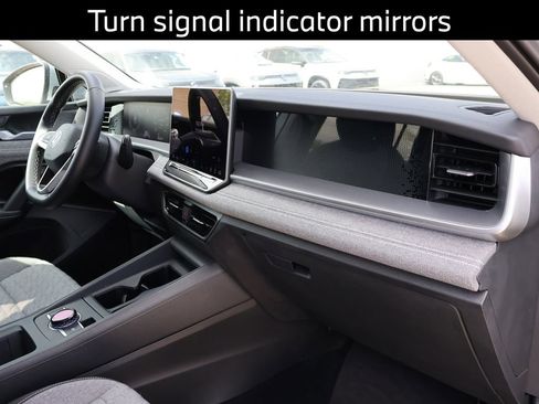Used 2025 Volkswagen Tiguan S AWD/4WD image 11
