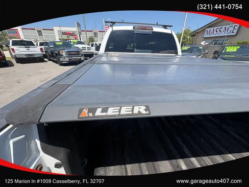 Used 2015 Toyota Tundra SR5 w/ SR5 Upgrade Package RWD image 32