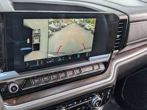 Used 2022 GMC Sierra 1500 SLT w/ SLT Premium Plus Package image 26