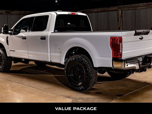 Used 2022 Ford F250 XLT w/ XLT Value Package image 7