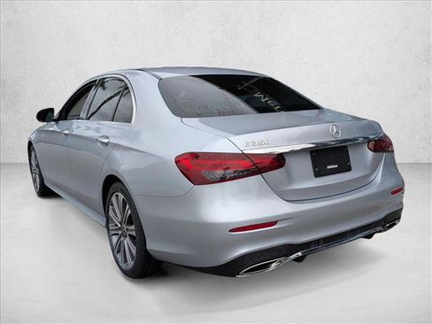 Used 2022 Mercedes-Benz E 350 Sedan image 7