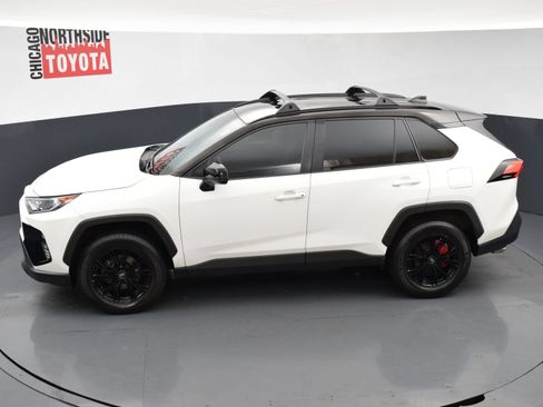 Used 2020 Toyota RAV4 XLE w/ XLE Grade Weather Package AWD/4WD image 19