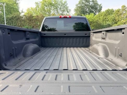 Used 2016 Chevrolet Silverado 1500 W/T w/ Black Out Edition AWD/4WD image 18