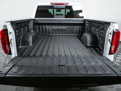 New 2026 GMC Sierra 1500 SLT w/ SLT Premium Plus Package AWD/4WD image 32
