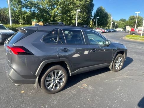 Used 2025 Toyota RAV4 XLE Premium FWD image 5
