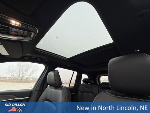 New 2025 Jeep Grand Cherokee Limited image 16