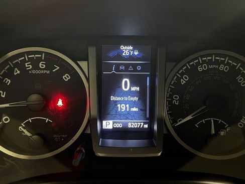 Used 2020 Toyota Tacoma SR5 image 33