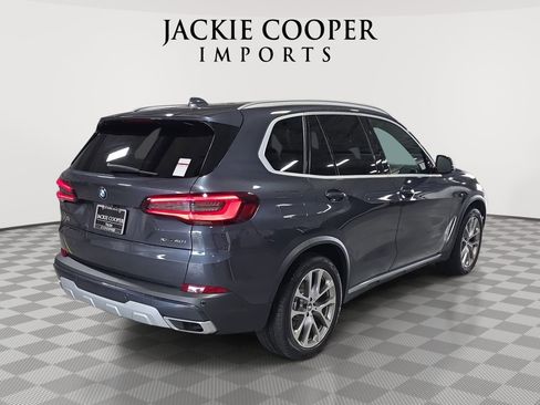 Used 2021 BMW X5 xDrive40i w/ Premium Package 2 AWD/4WD image 5