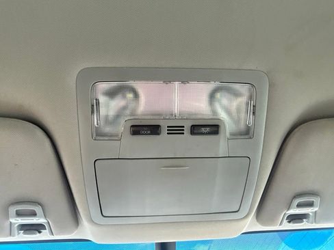 Used 2015 Toyota Avalon XLE FWD image 15