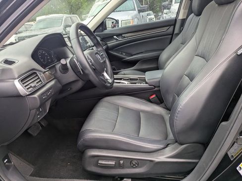 Used 2018 Honda Accord Touring image 13