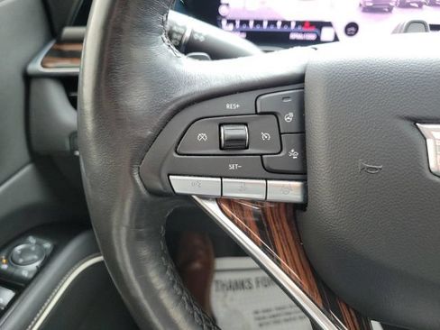 Used 2023 Cadillac Escalade Premium Luxury AWD/4WD image 33