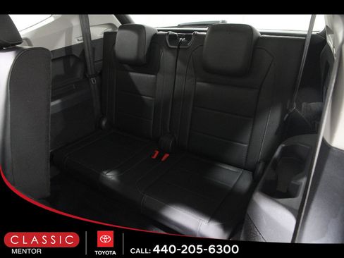 Used 2020 Volkswagen Tiguan SE w/ Panoramic Sunroof Package FWD image 18