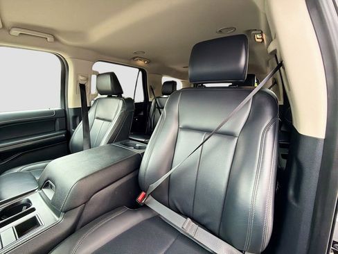 Used 2024 Ford Expedition XLT RWD image 22