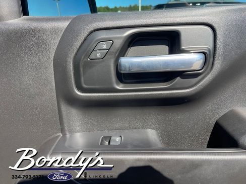 Used 2021 Chevrolet Silverado 1500 Custom image 19