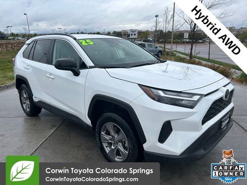 Used 2025 Toyota RAV4 LE AWD/4WD image 1