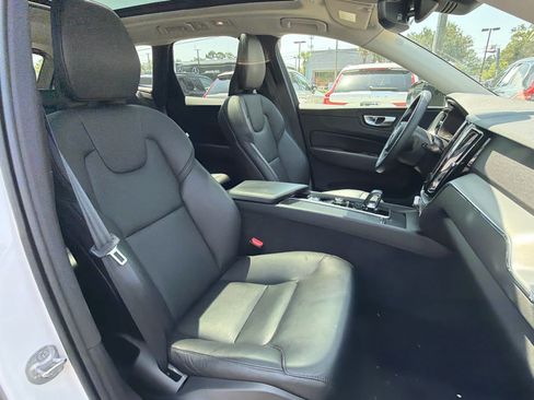 Certified 2024 Volvo XC60 B5 Core w/ Protection Package Premier AWD/4WD image 55