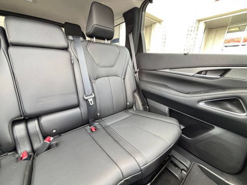 Used 2026 INFINITI QX60 Luxe FWD image 41