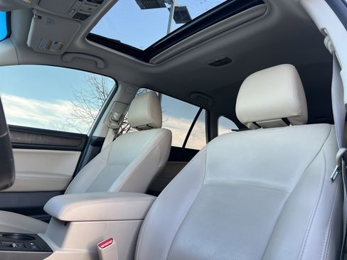 Used 2017 Subaru Outback 3.6R Limited image 25