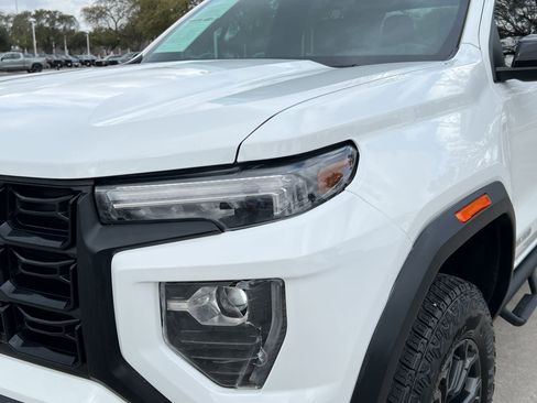 Certified 2024 GMC Canyon Elevation image 10